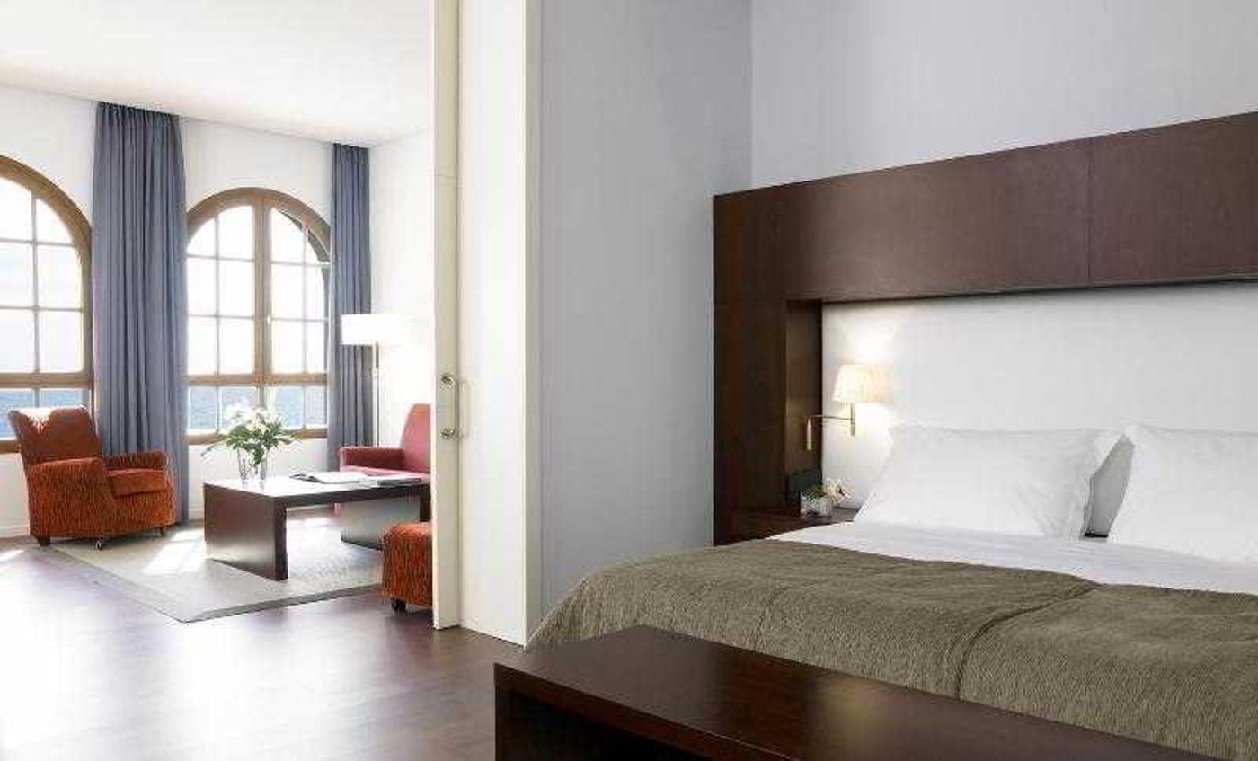 Le-Meridien-Ra-Beach-Hotel---Spa-Room-38