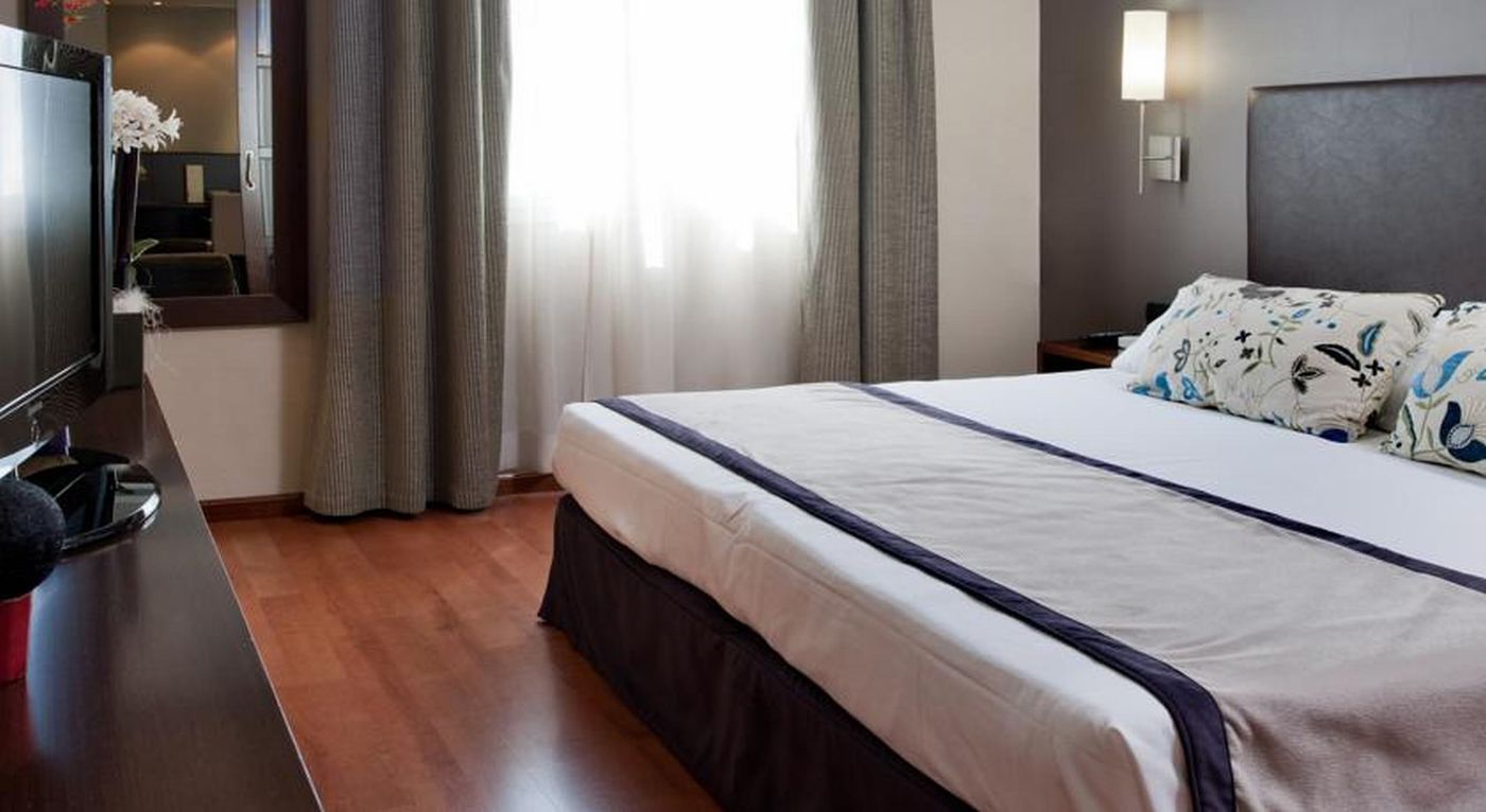 Catalonia-Goya-Room-29