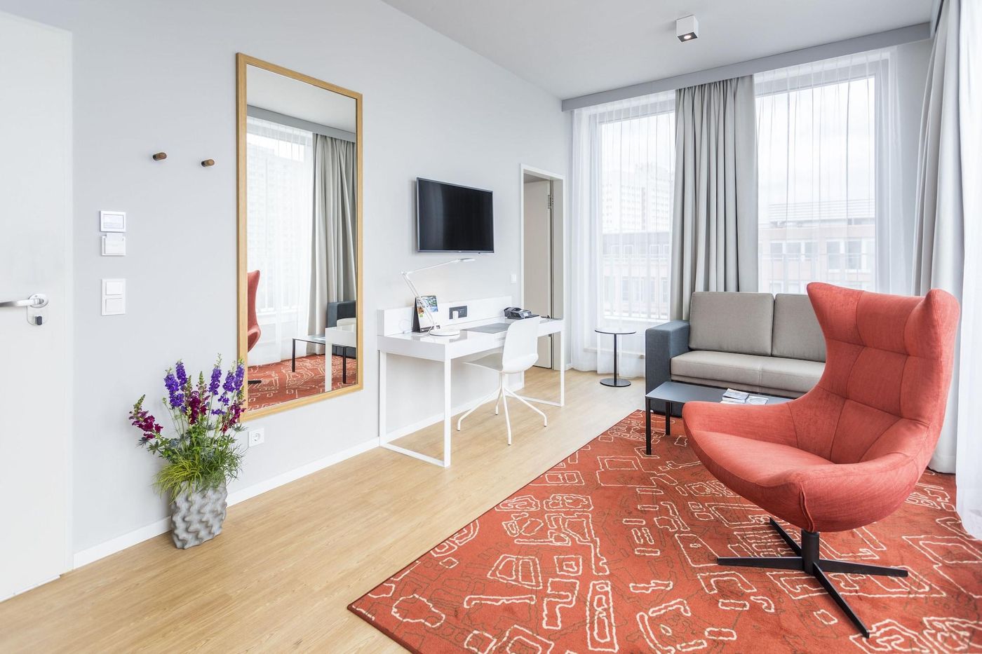 Capri-By-Fraser-Berlin-Room-7