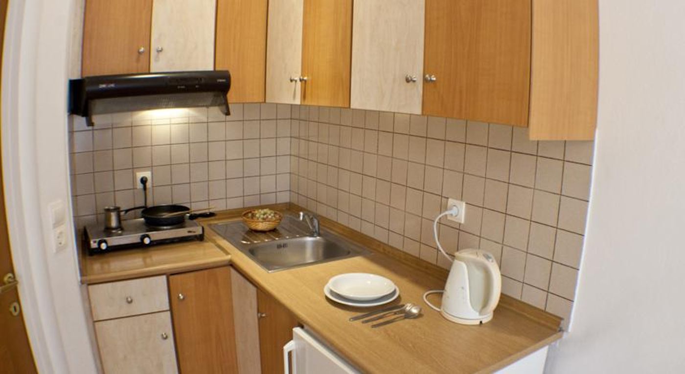 Andys Plaza Hotel Apartments