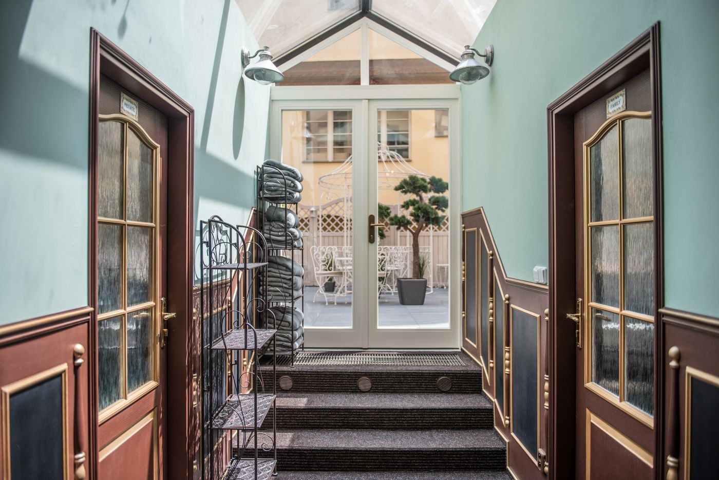 Hastal-Hotel-Prague-Old-Town-Terrace-2