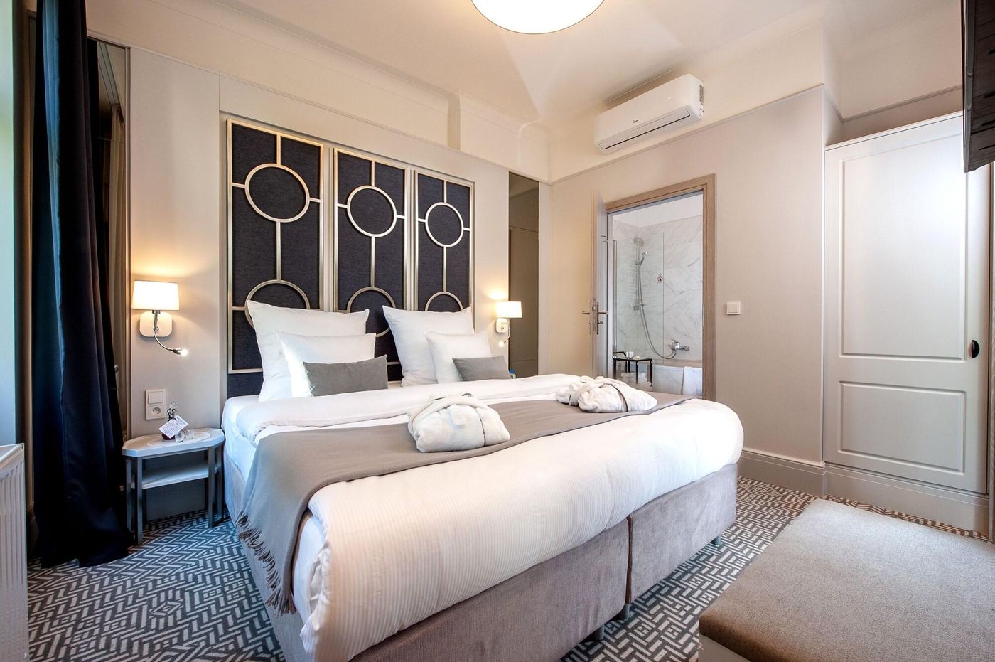 Amber-Design-Residence-Room-20