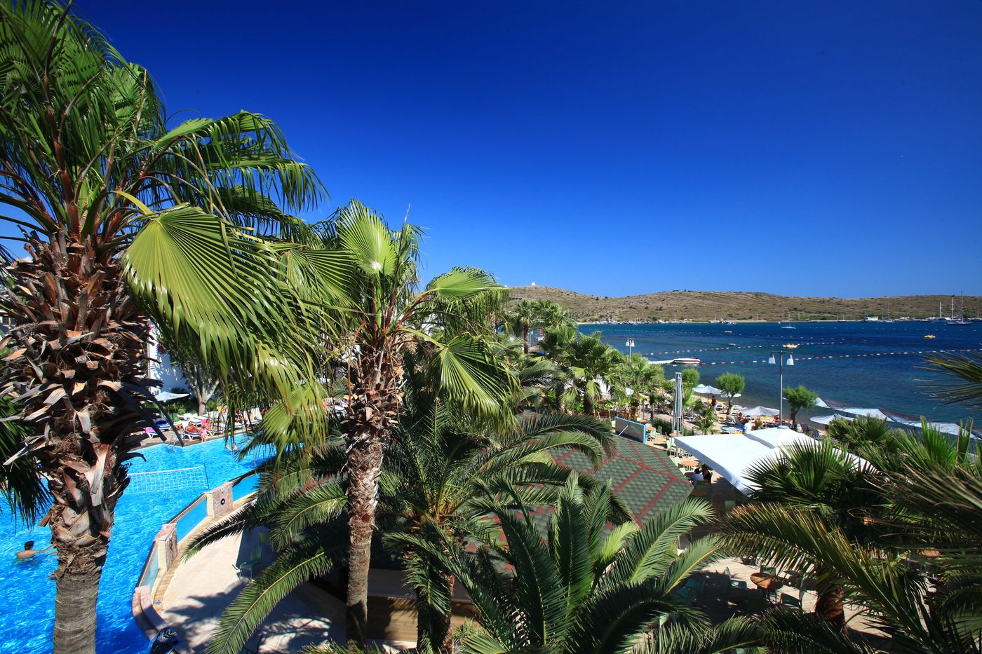 Parkim-Ayaz-Hotel-Pool-15