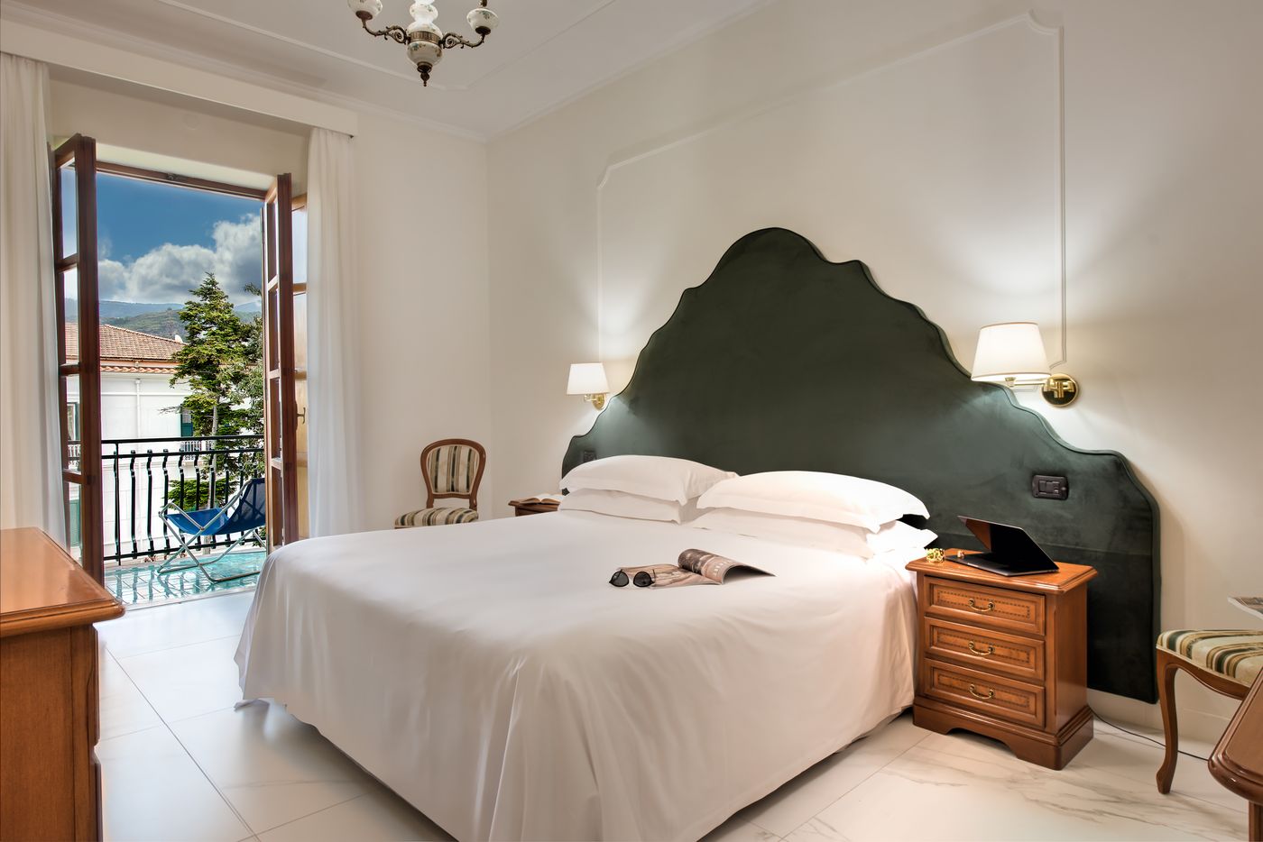 Majestic-Palace-Room-30