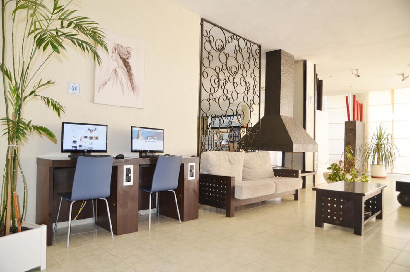 Azuline Hotel Pacific