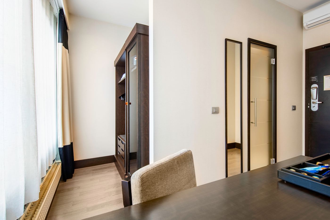 NH-Brussels-Stephanie-Room-10