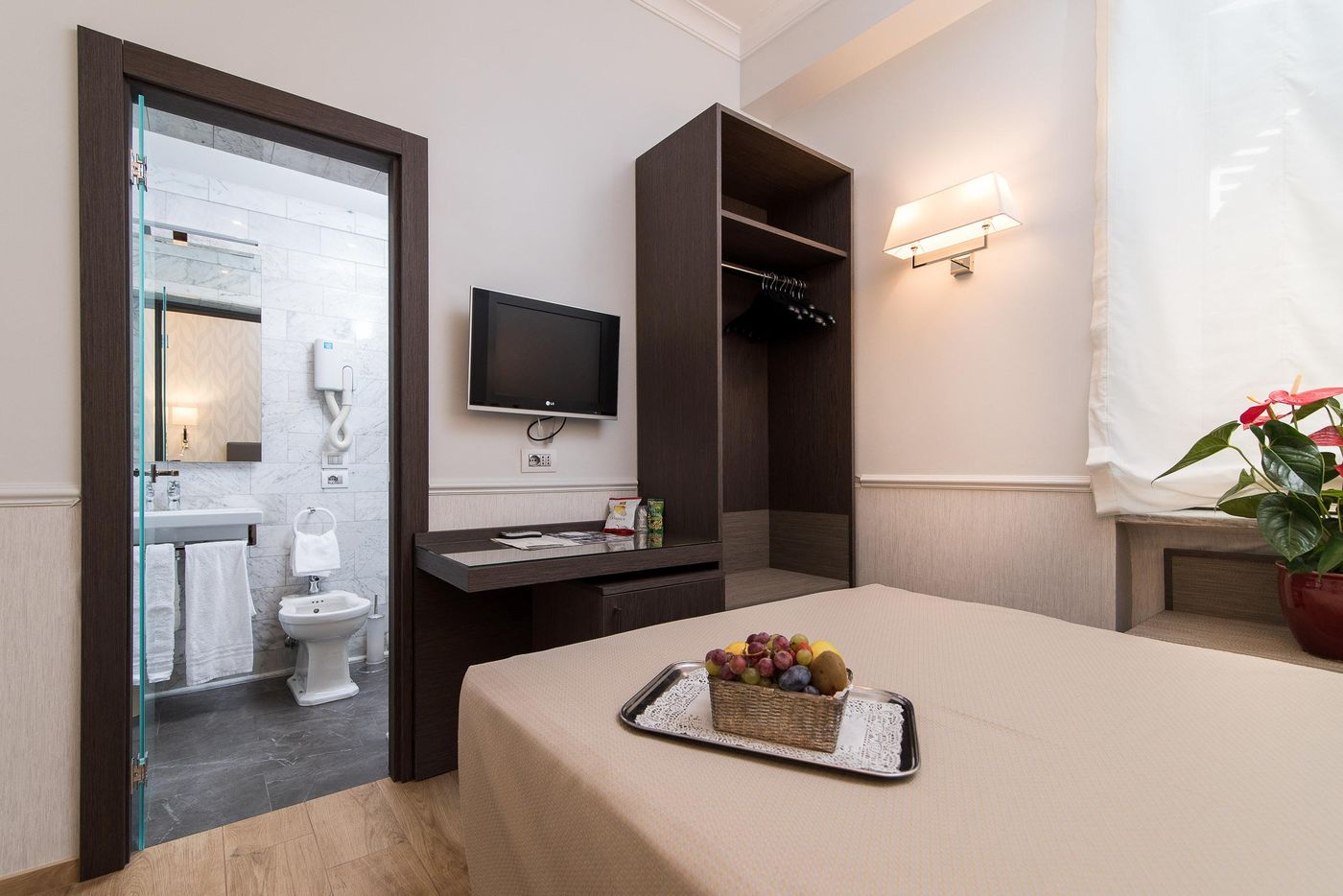 Alexandra - Italy - ROME - Room - 6