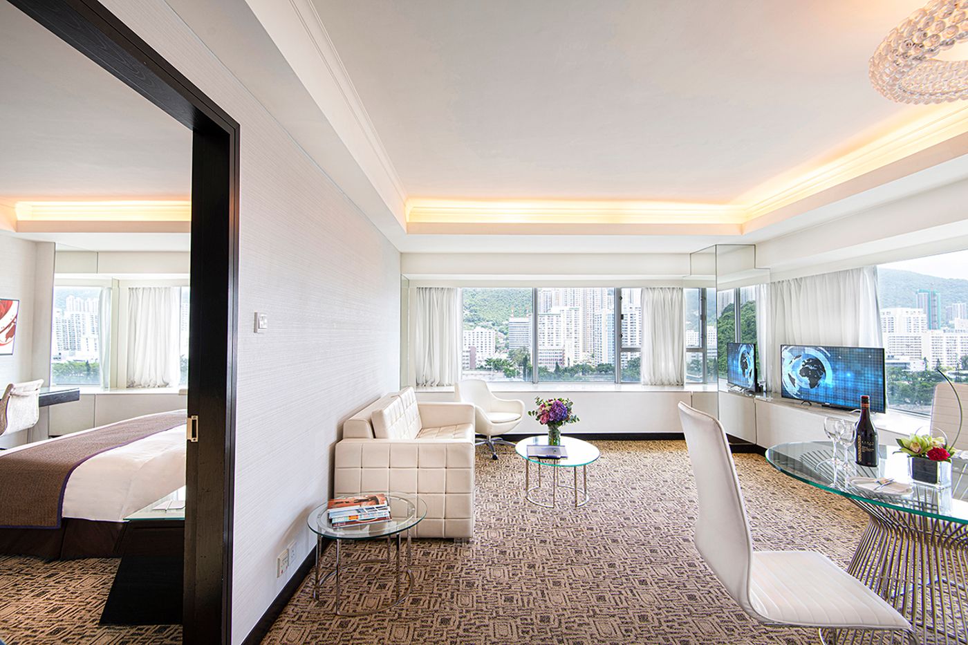 Regal-Riverside-Room-17