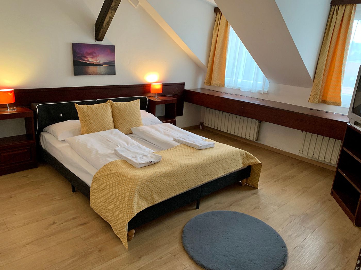 Gloria-Budapest-City-Center-Room-14