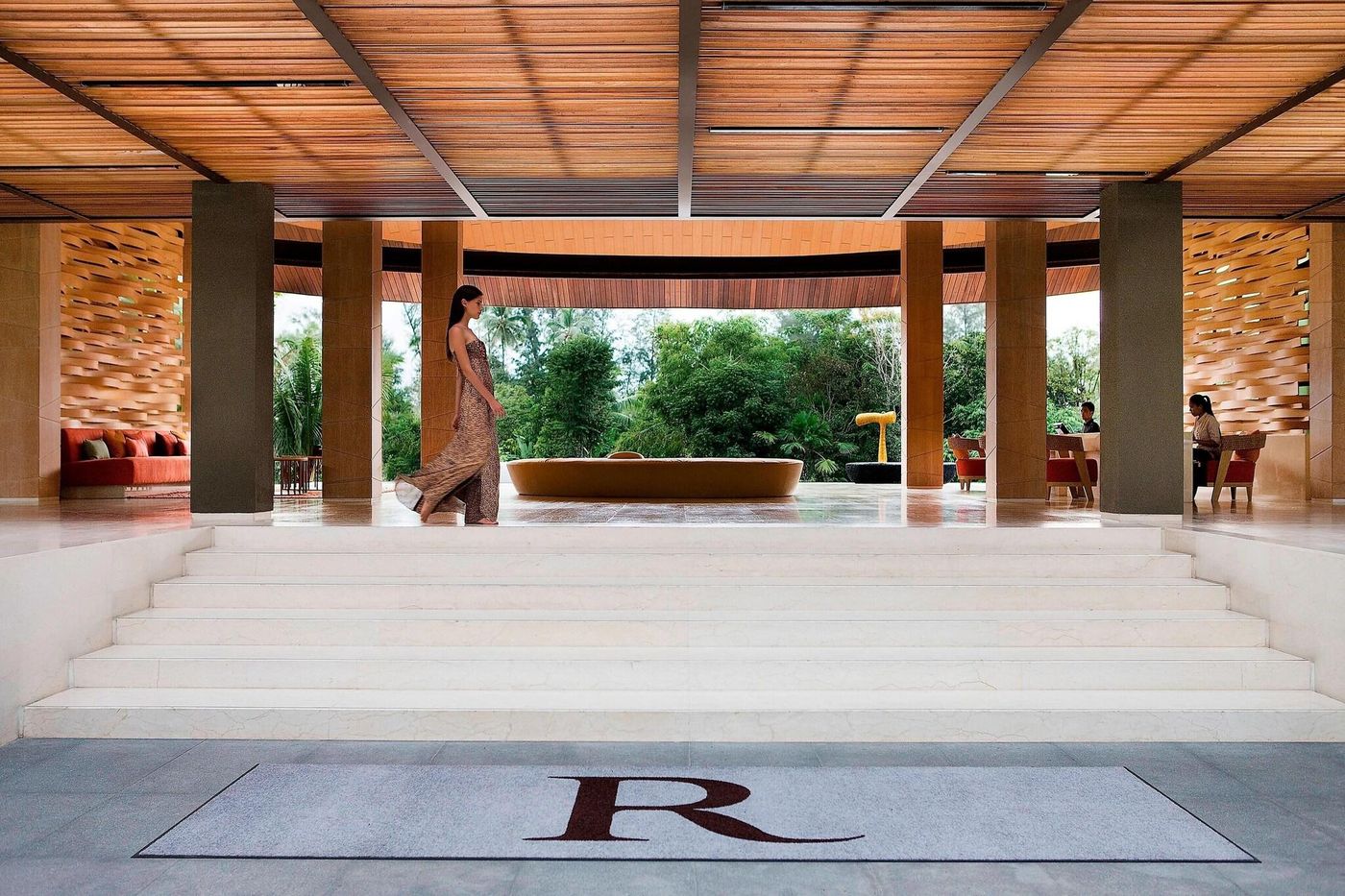 Renaissance-Phuket-Resort---Spa-Lobby-87