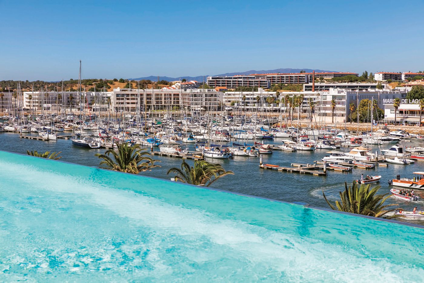 Lagos Aveninda Hotel