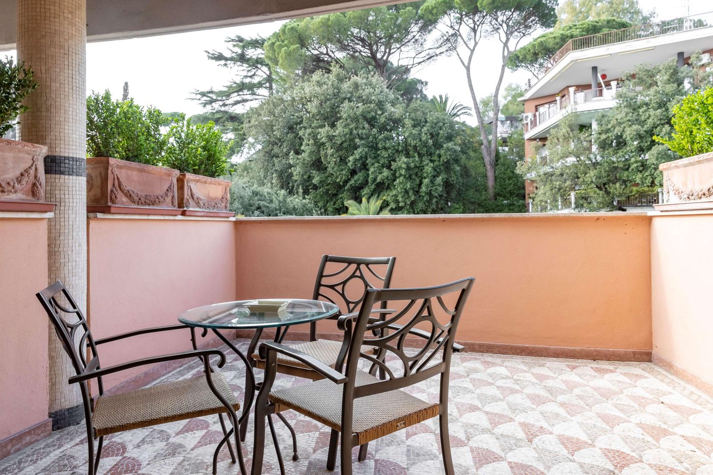 River-Chateau-Room-66