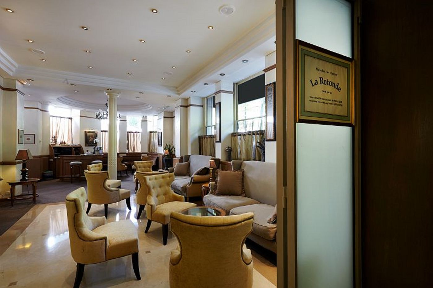 Royal-Arc-de-Triomphe-Room-12