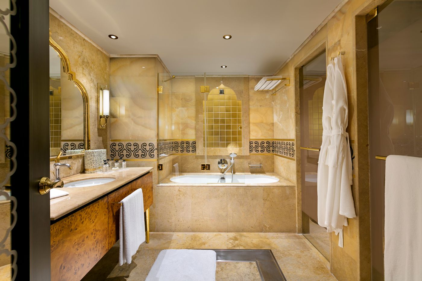 Mardan-Palace-Room-48