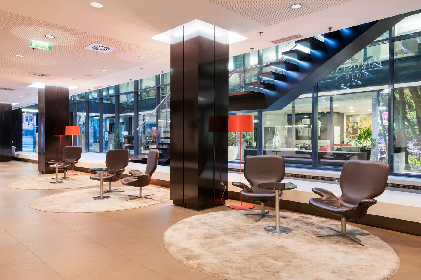 Exe-Budapest-Center-Lobby-2