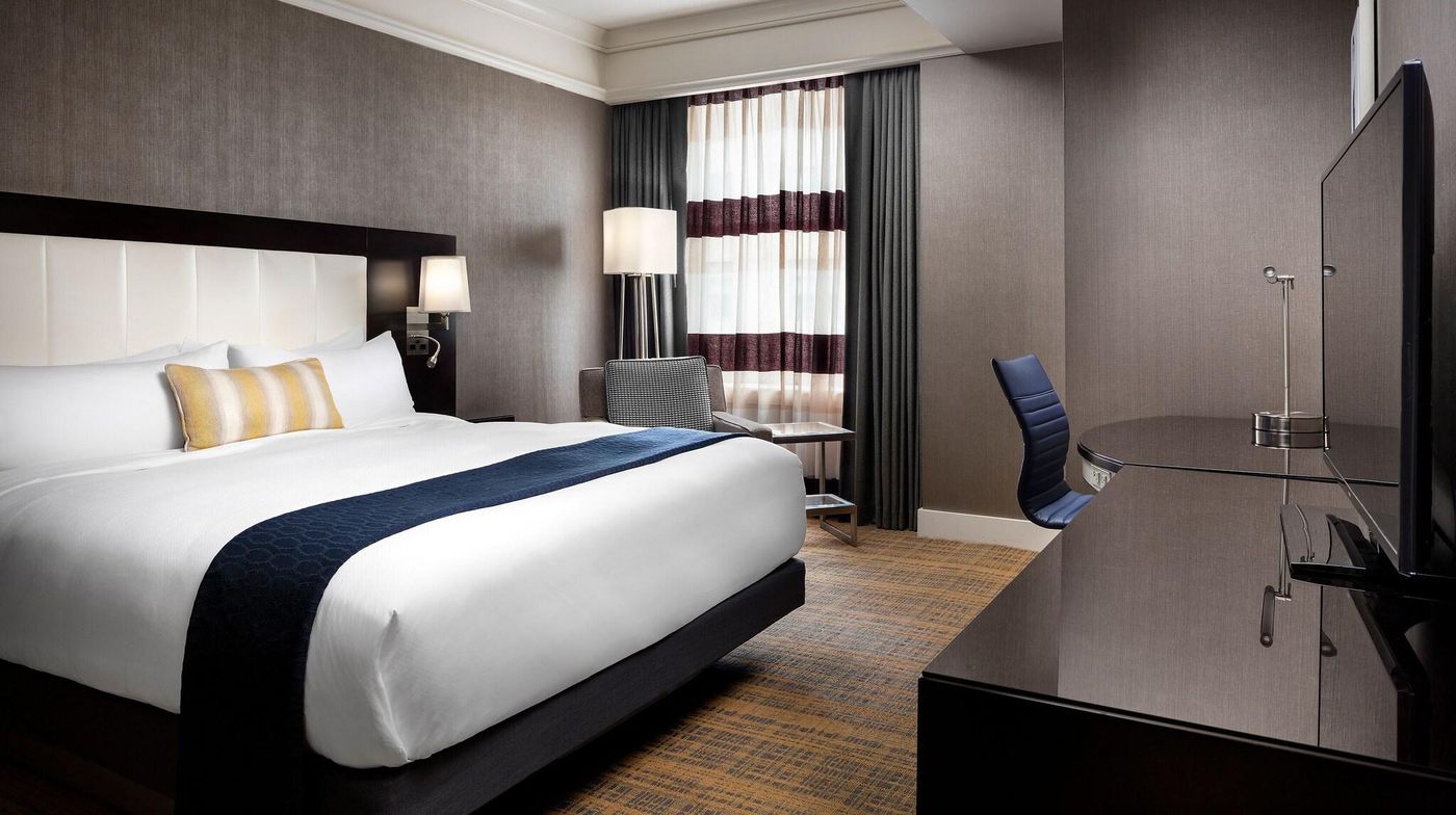 Loews-Boston-Hotel-Room-9