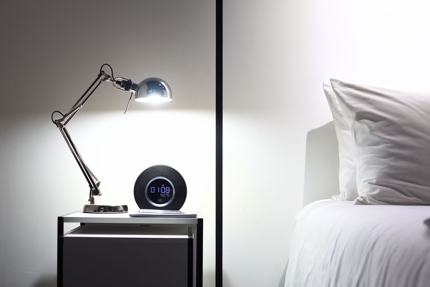 Blu-Monkey-Hub-and-Hotel-Phuket-Room-18