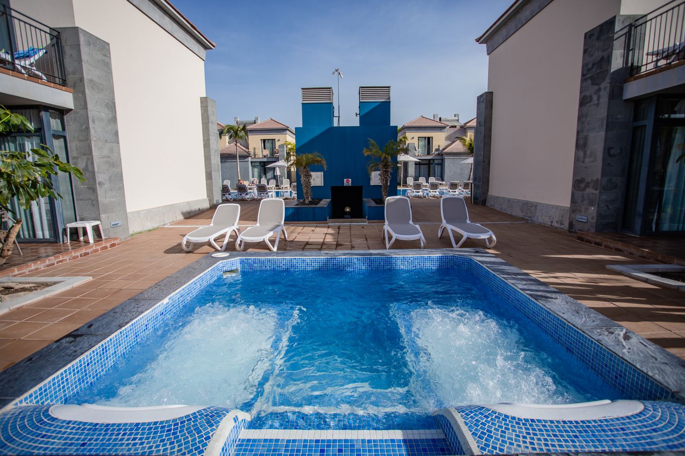 Cay-Beach-Meloneras-Bungalows-Pool-7