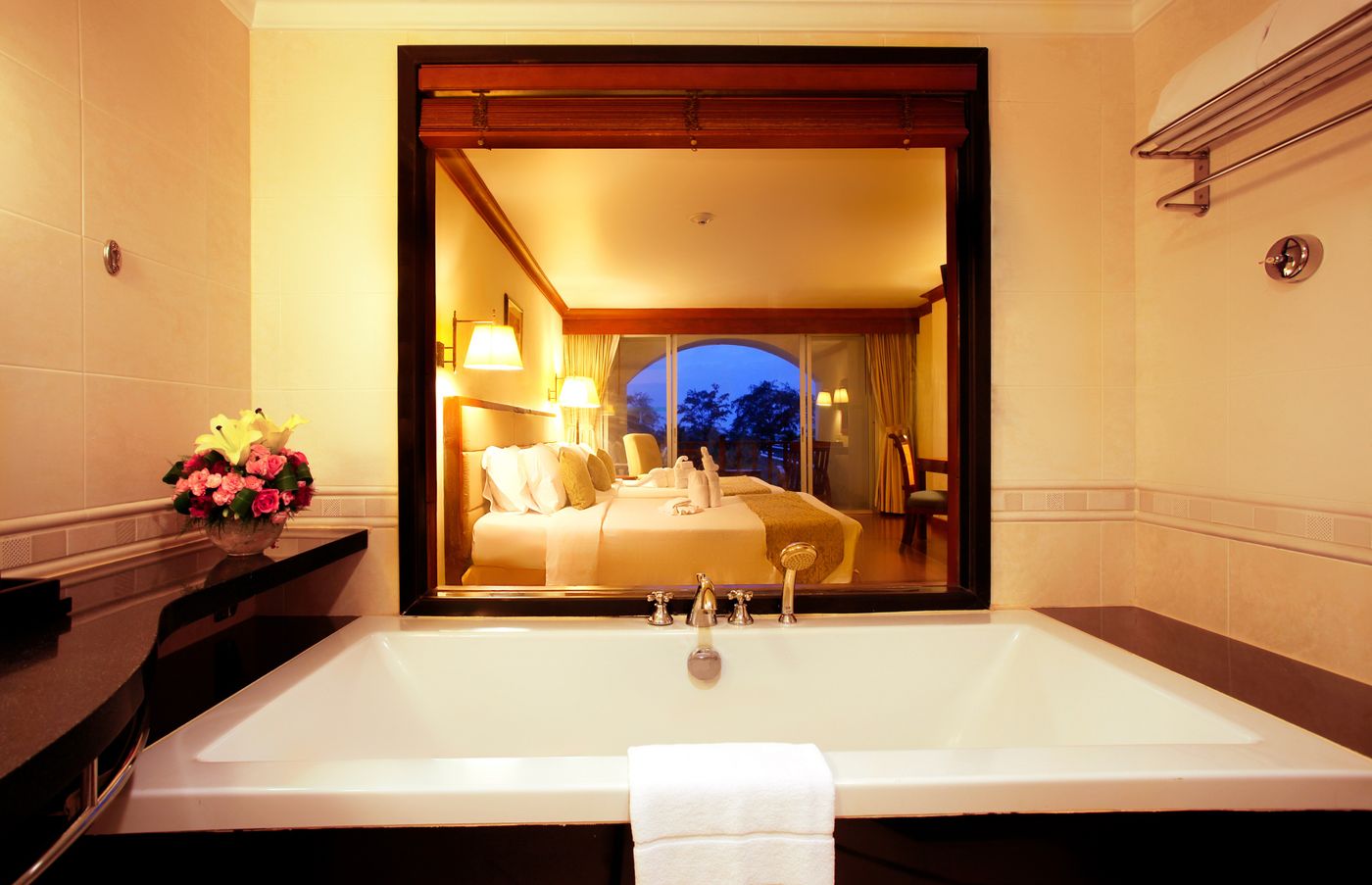Phuket-Graceland-Resort---Spa-Room-51