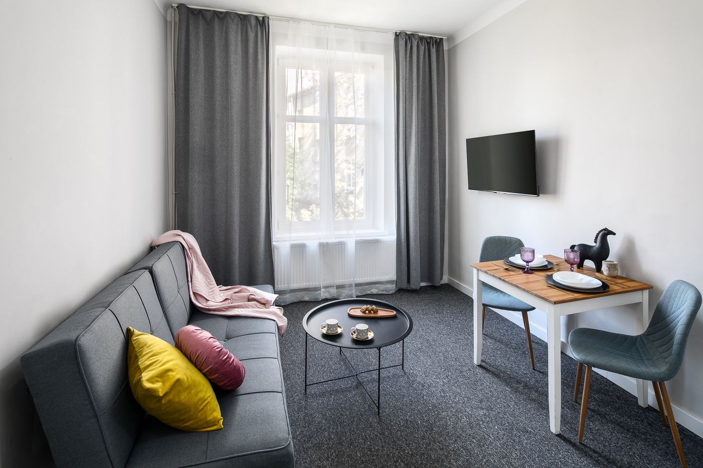 Green-Avenue-Apartments-Room-37