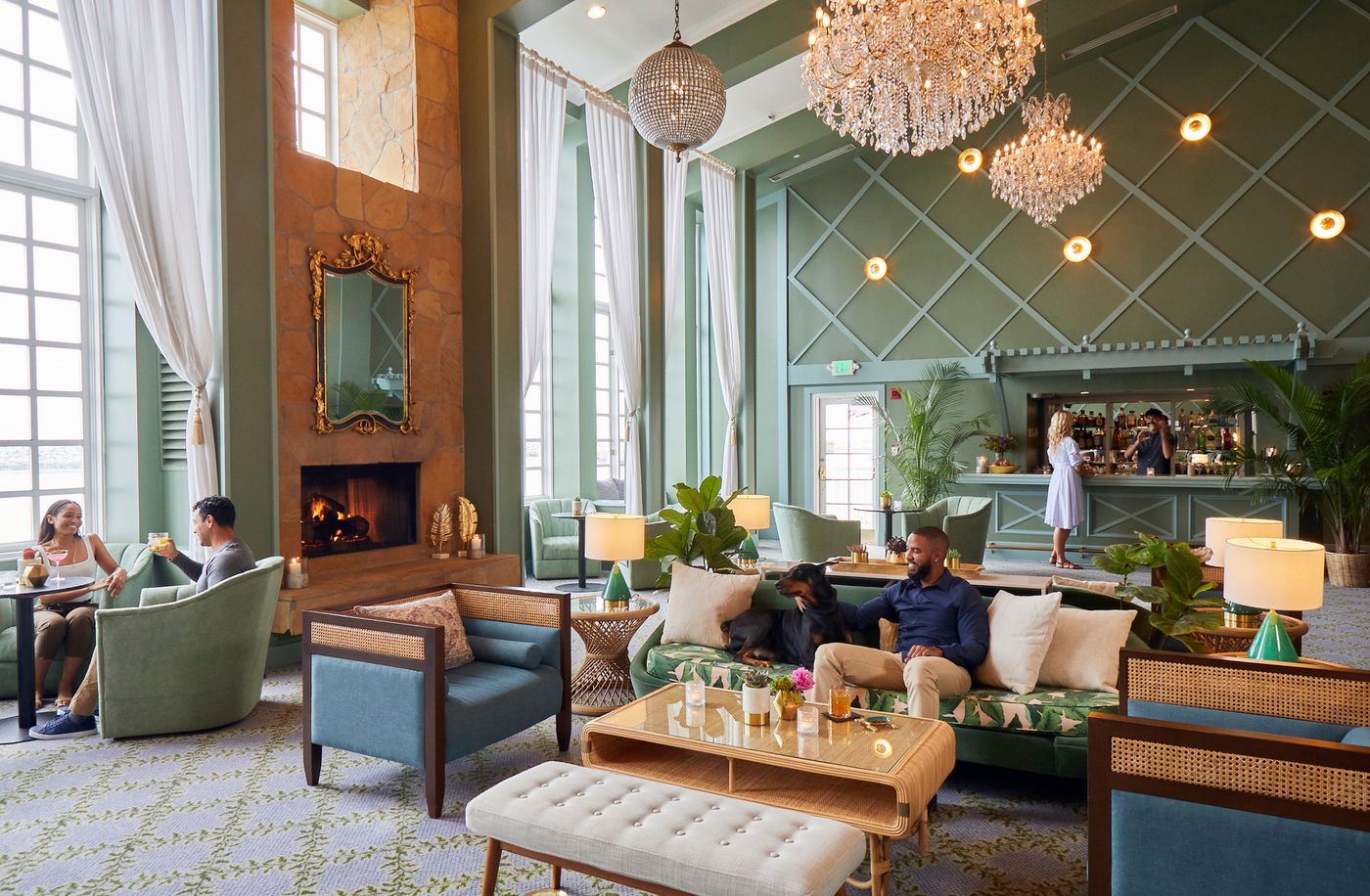 The-Portofino-Hotel---Marina-Lobby-3