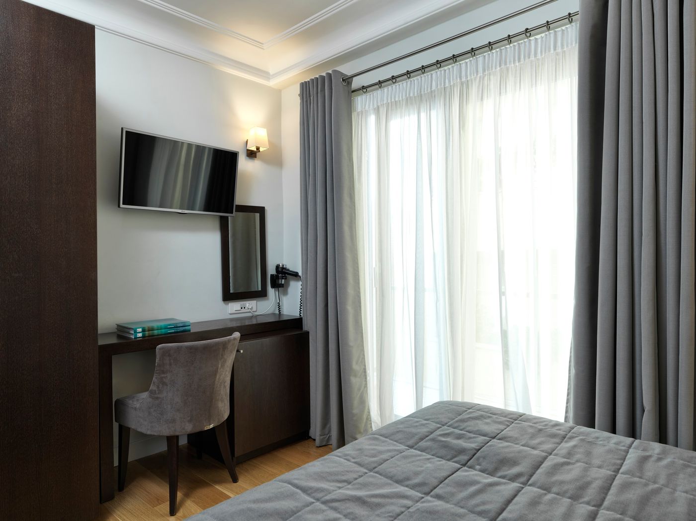 Hotel-Acropolis-Hill-Room-17
