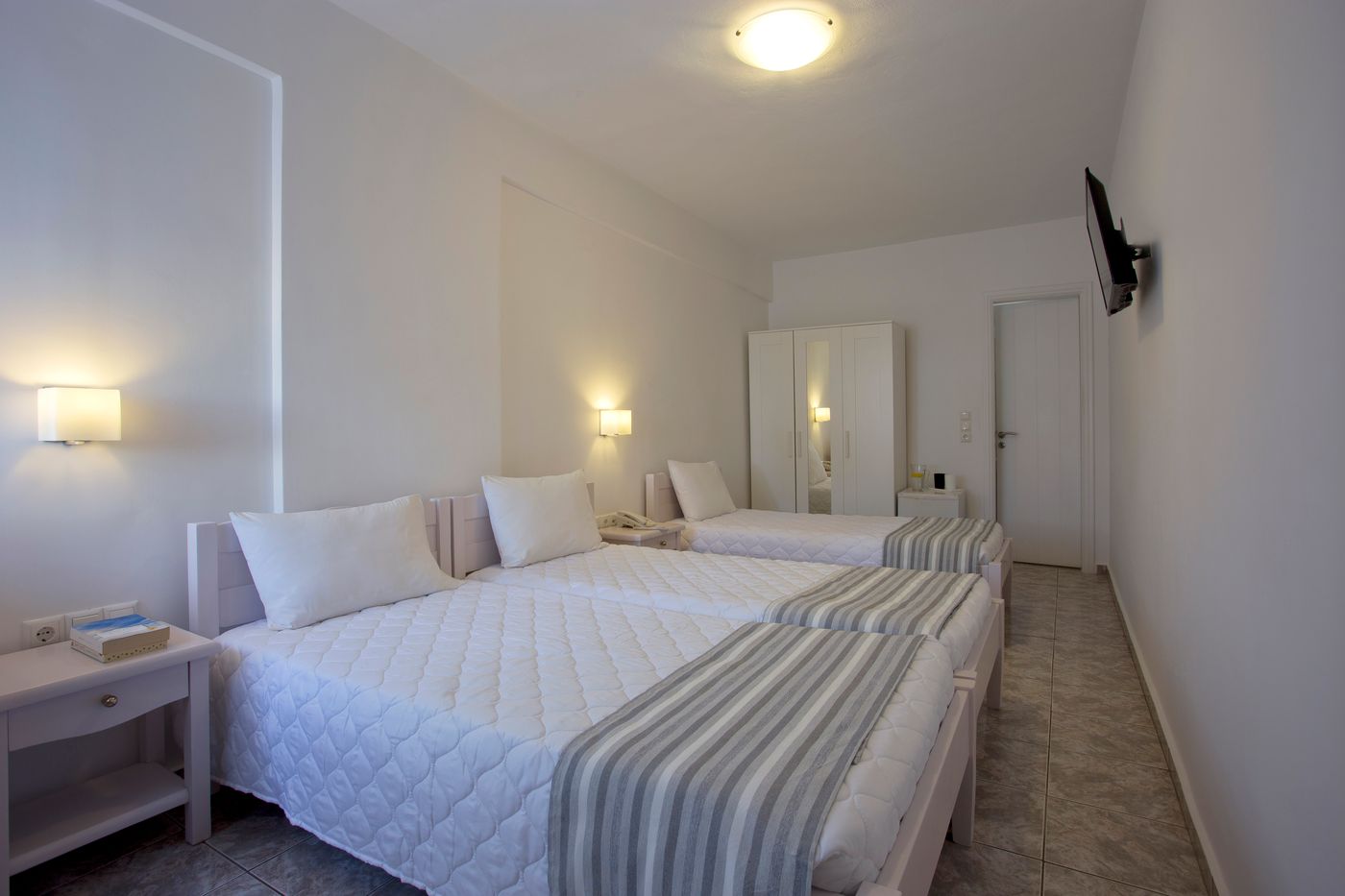 Alexandra-Aparthotel-Room-27