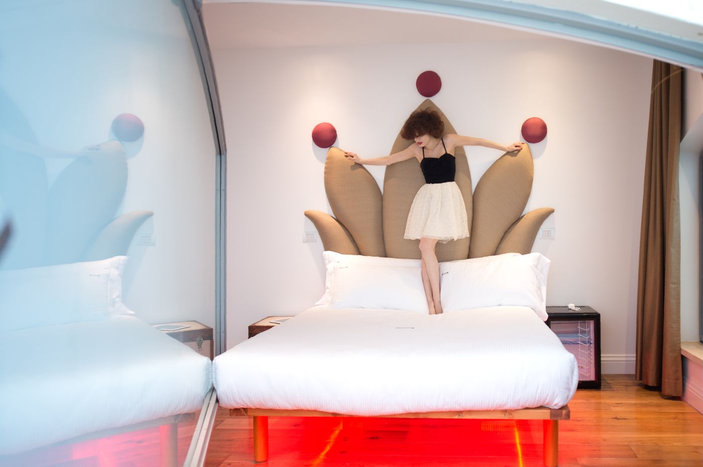 iRooms-Forum---Colosseum-Room-12