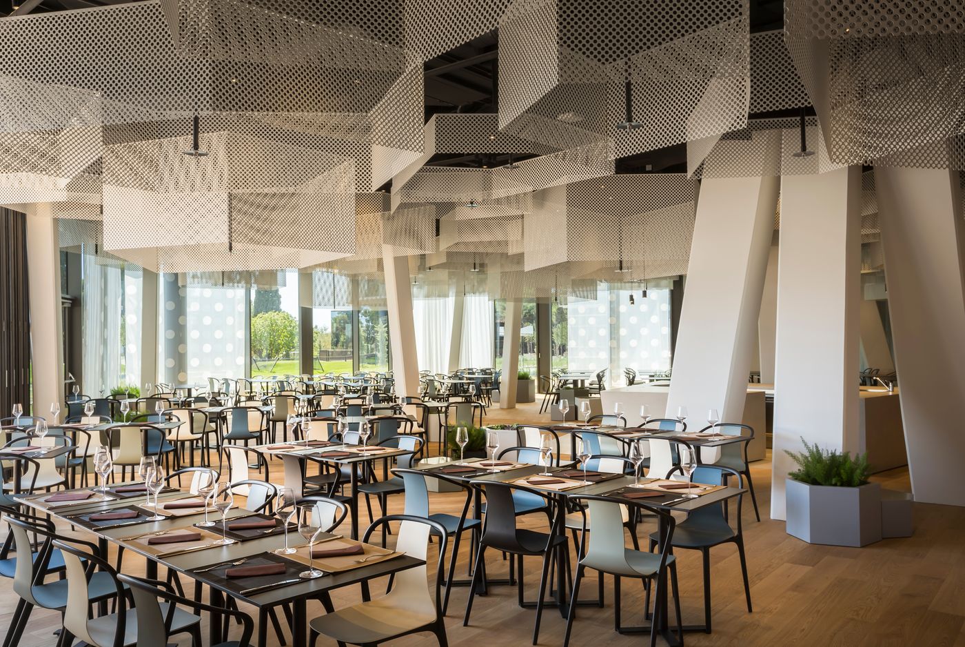 Family-Hotel-Amarin-by-Maistra-Select-Restaurant-43