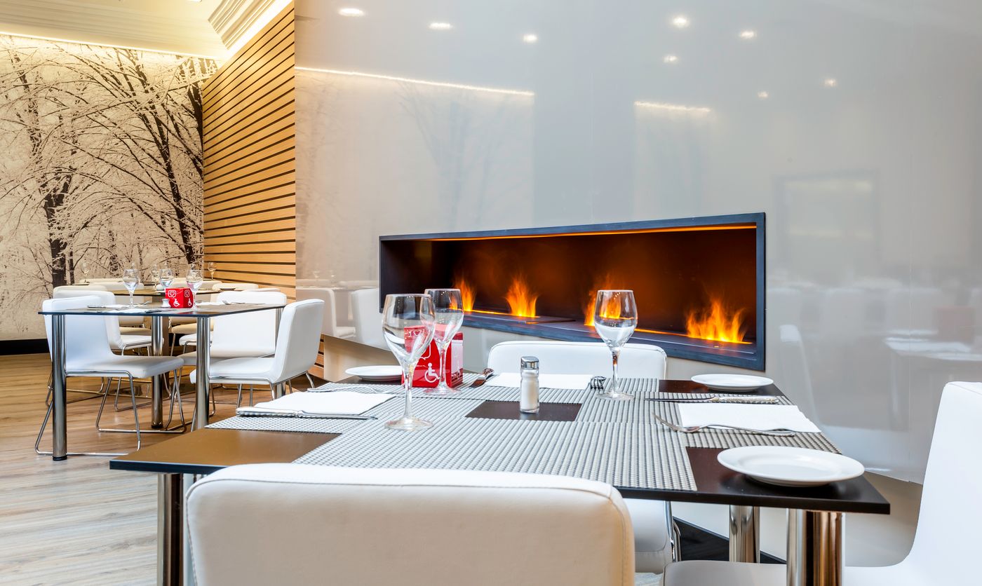 Ilunion-Suites-Madrid-----Restaurant-15