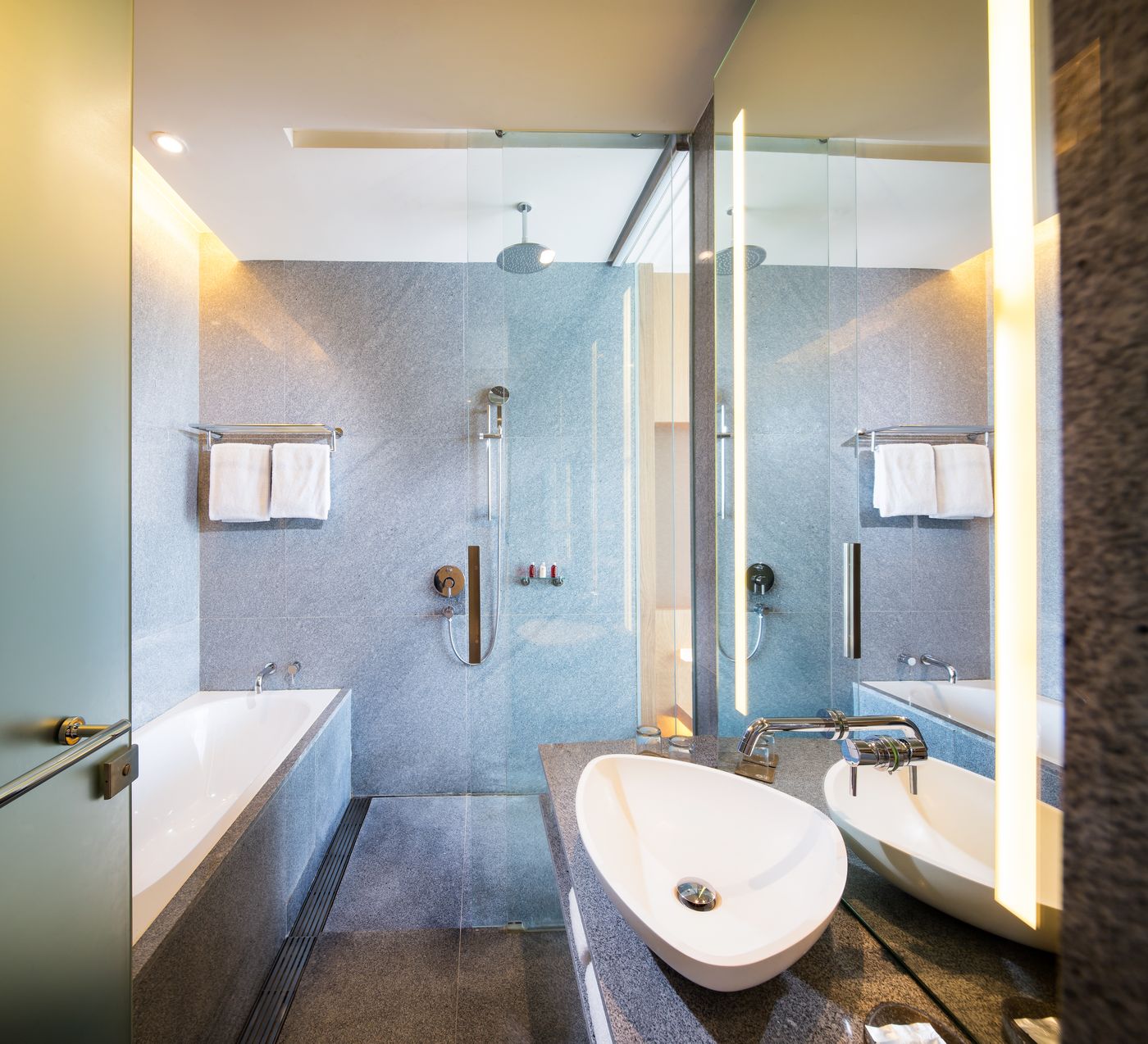 Oasia Hotel Novena by Far East Hospitality - Singapore - SINGAPORE - Room - 9