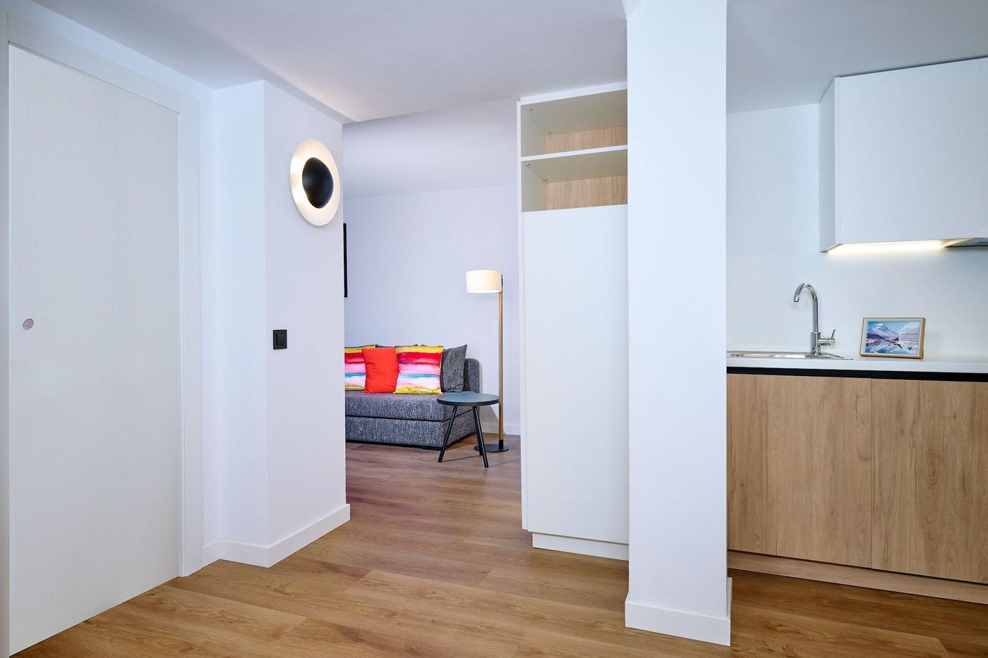 Apartamentos Luna Suites Granada-Spain-GRANADA-Room-4