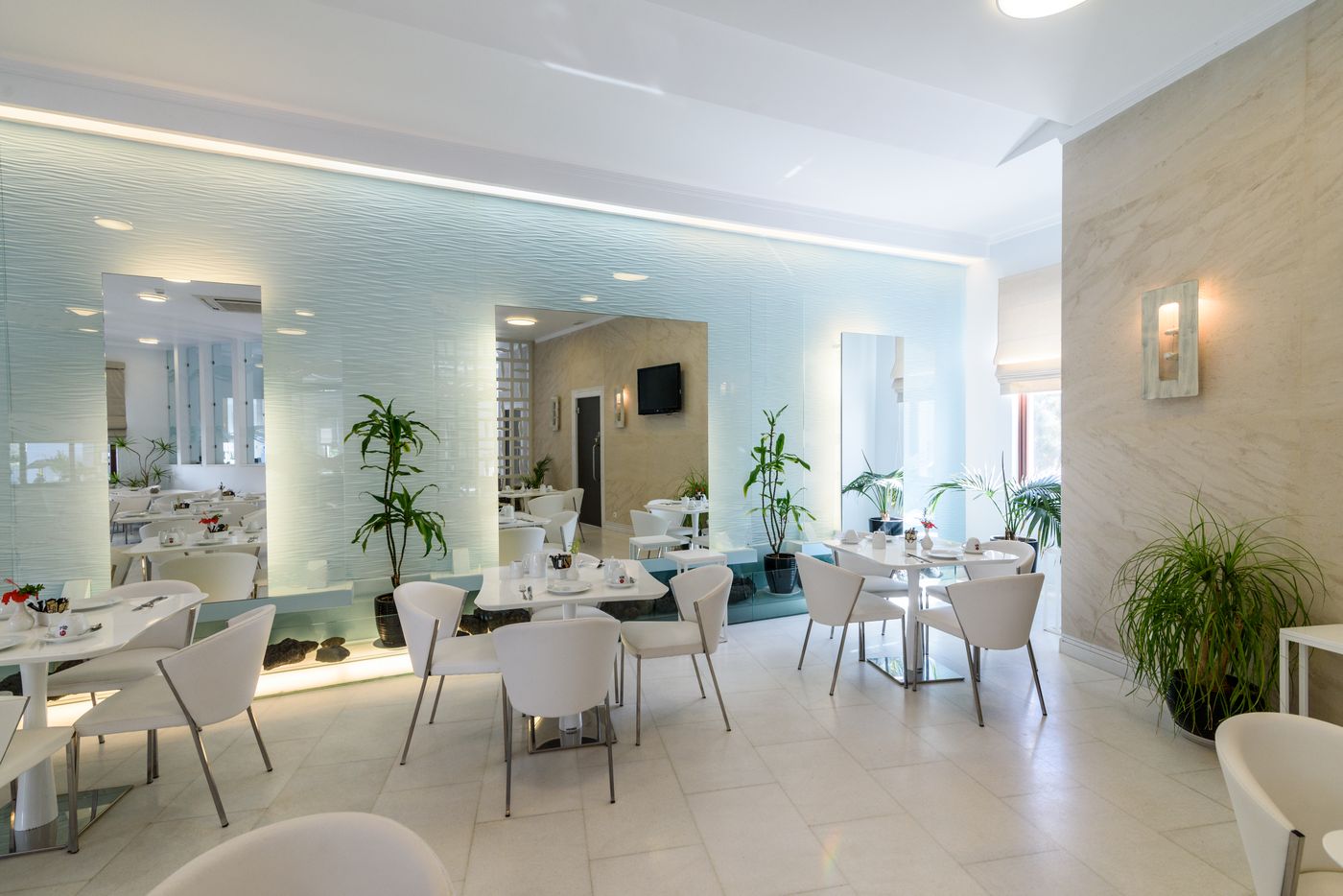 La Mer Deluxe Spa Resort & Conference Center - Adult Only