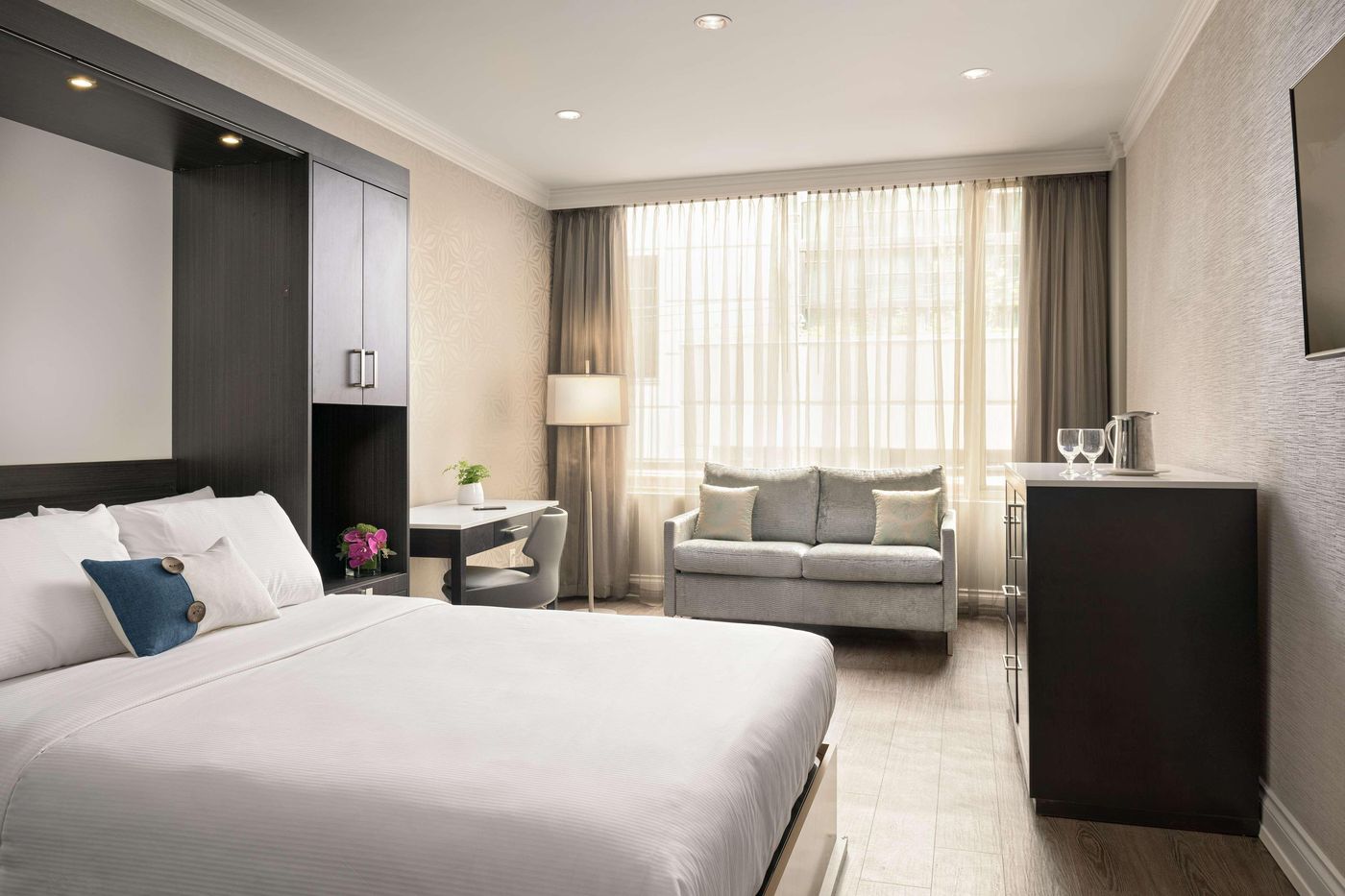 Georgian-Court-Hotel-Room-19