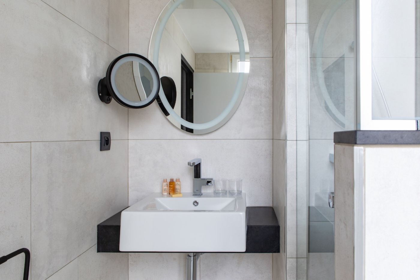 Hotel-Maison-Mere-Room-56