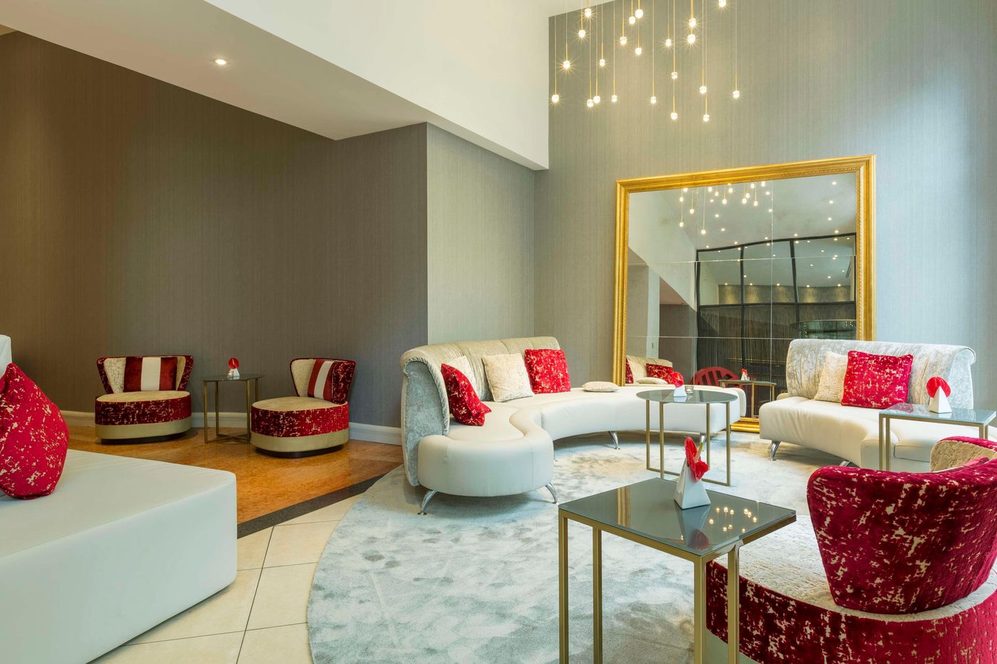 NH-Collection-Brussels-Centre-Lobby-11