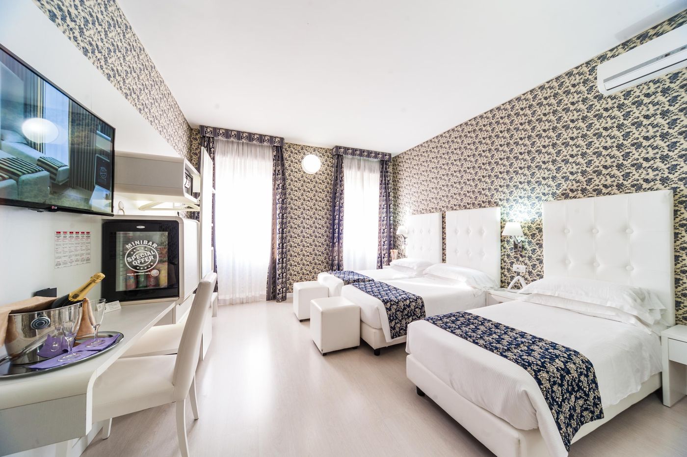 Relais-Trevi-95-Boutique-Hotel-Room-12