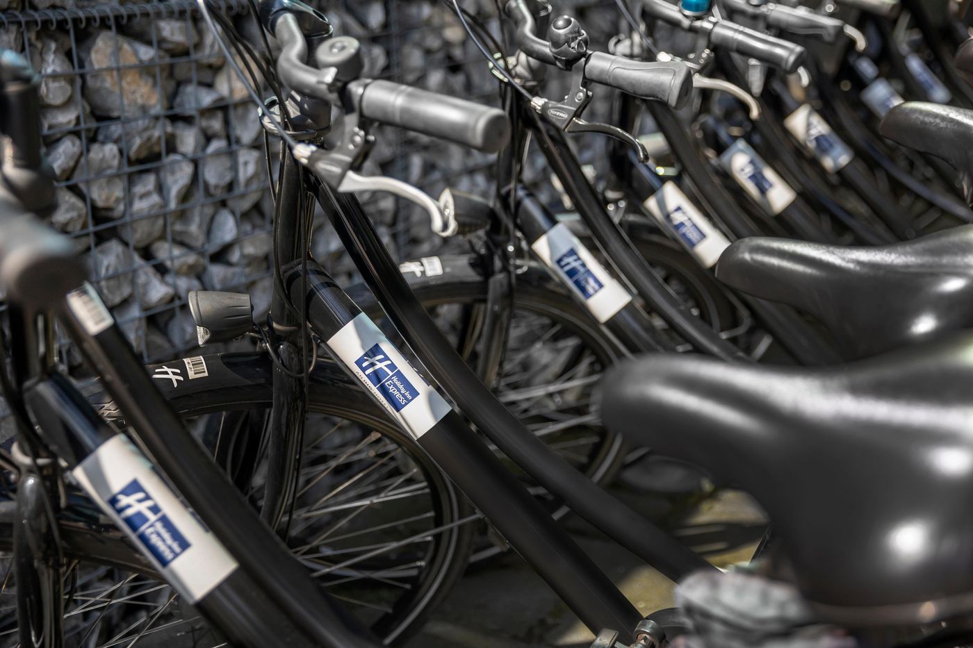 Holiday-Inn-Express-Amsterdam-South-Lobby-37