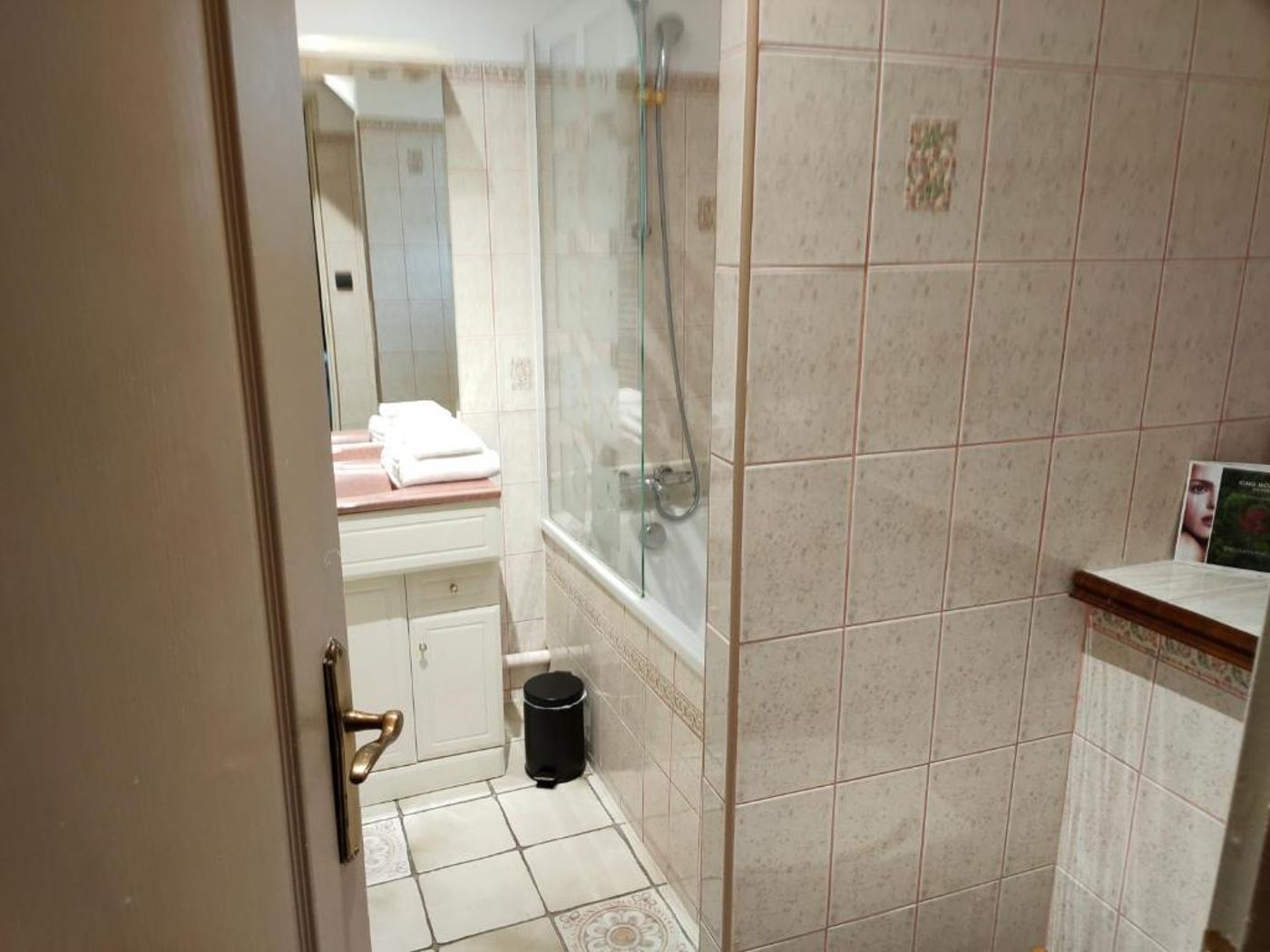 Demeures & Chateaux Le clos des fontaines-France-JUMIEGES-Room-5