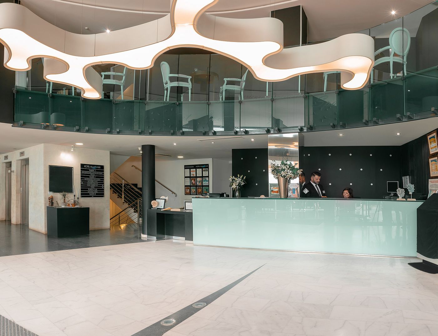 Villa-del-Mar-Hotel-Family-Gourmet-Lobby-34
