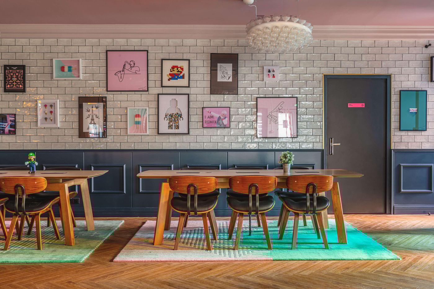 The-ReMIX-Hotel-Room-14