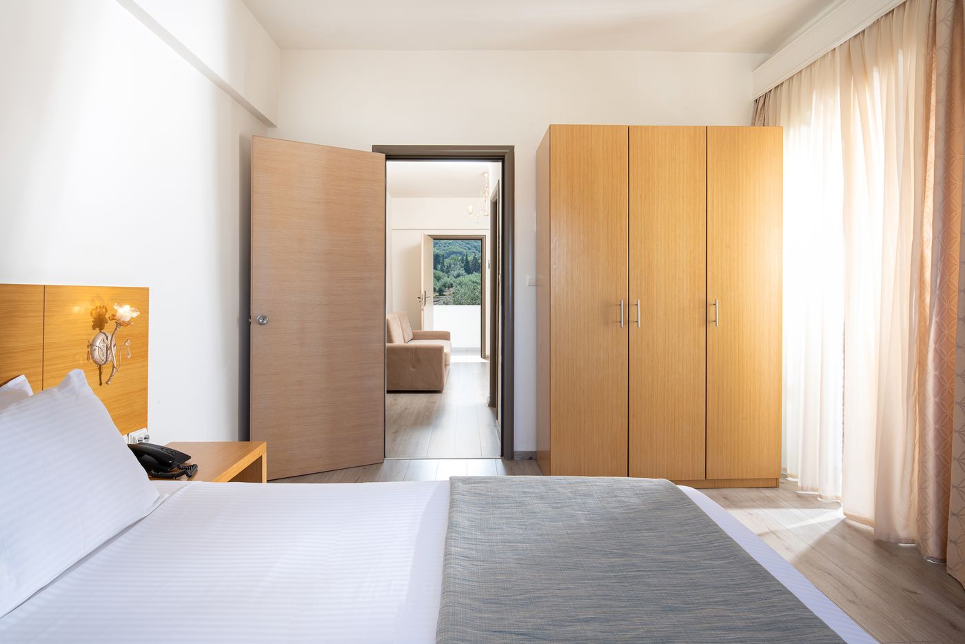 Flegra-Palace-Room-38