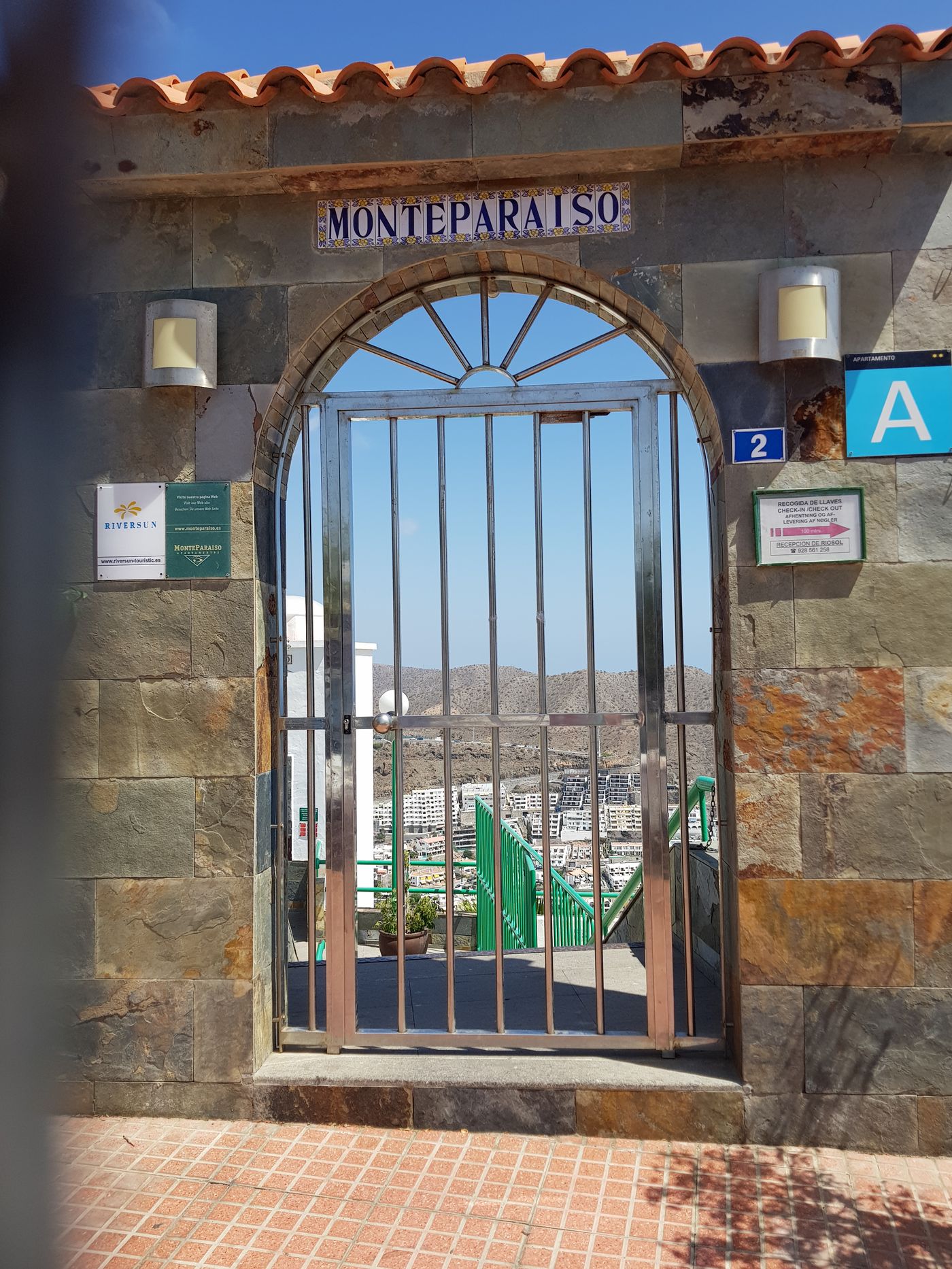 Monteparaiso-Lobby-16