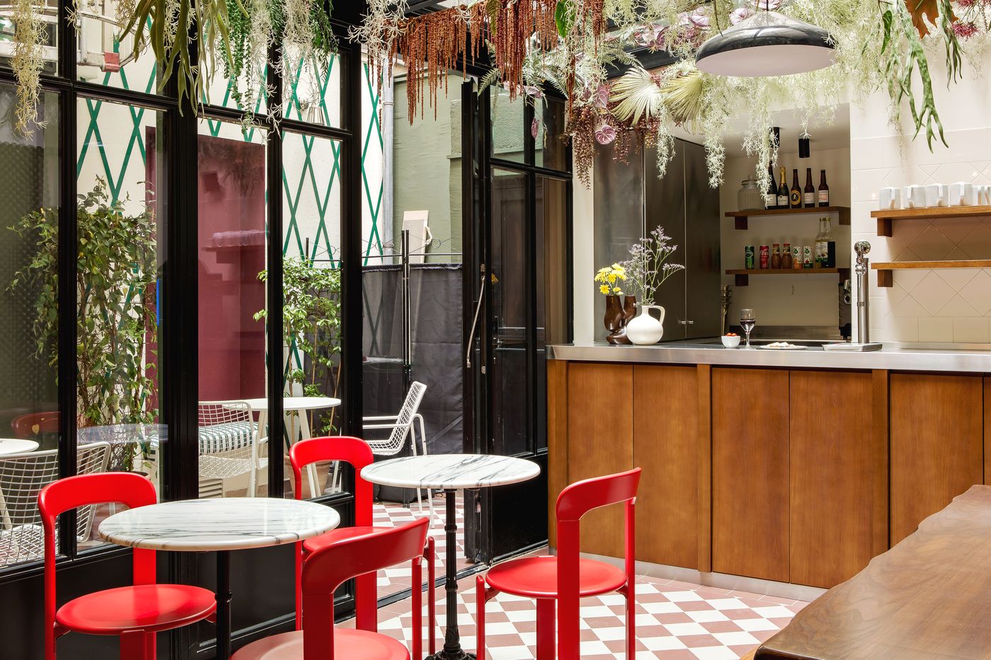 Best-Western-Hotel-le-18-Paris-Lobby-3