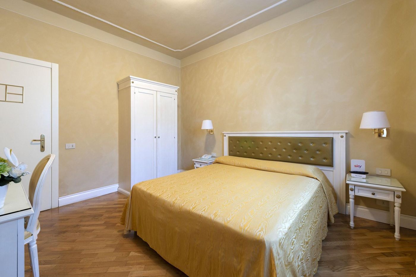Hotel-Gennarino-Room-5