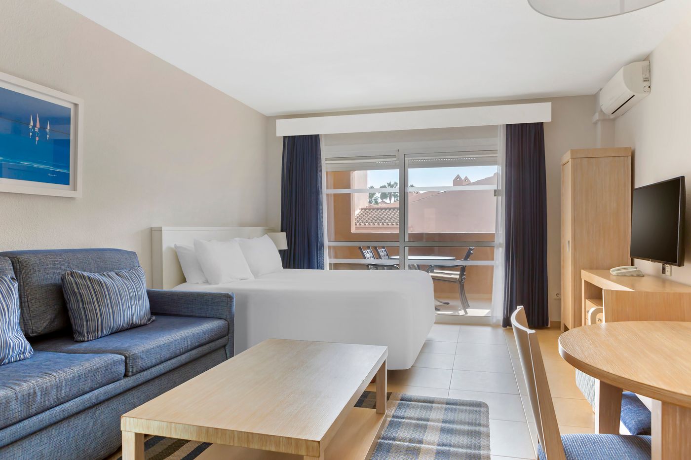 Los Amigos Beach Club