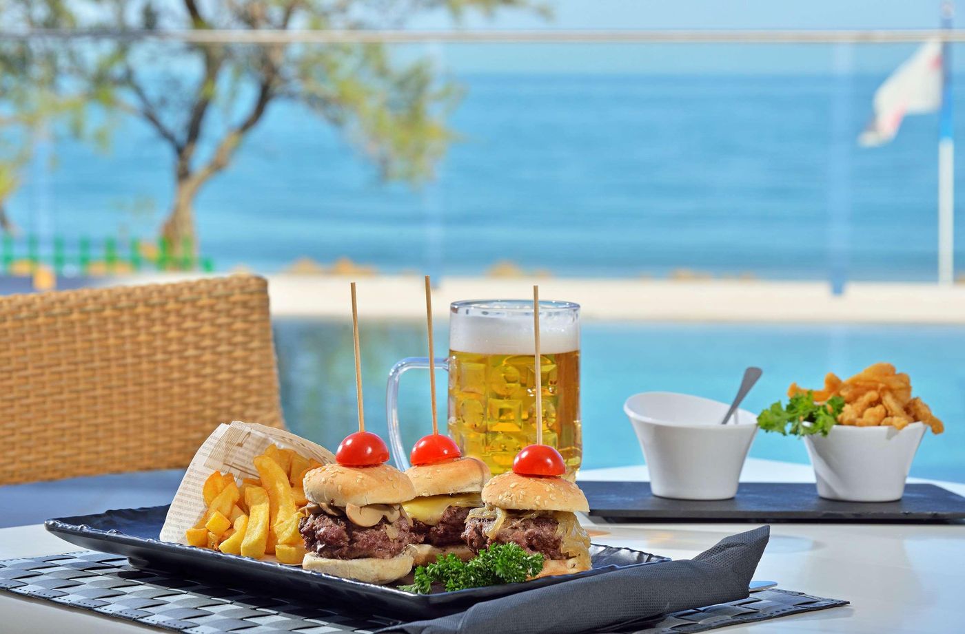 Hotel-Ocean-House-Costa-del-Sol-Affiliated-by-Melia-Restaurant-87