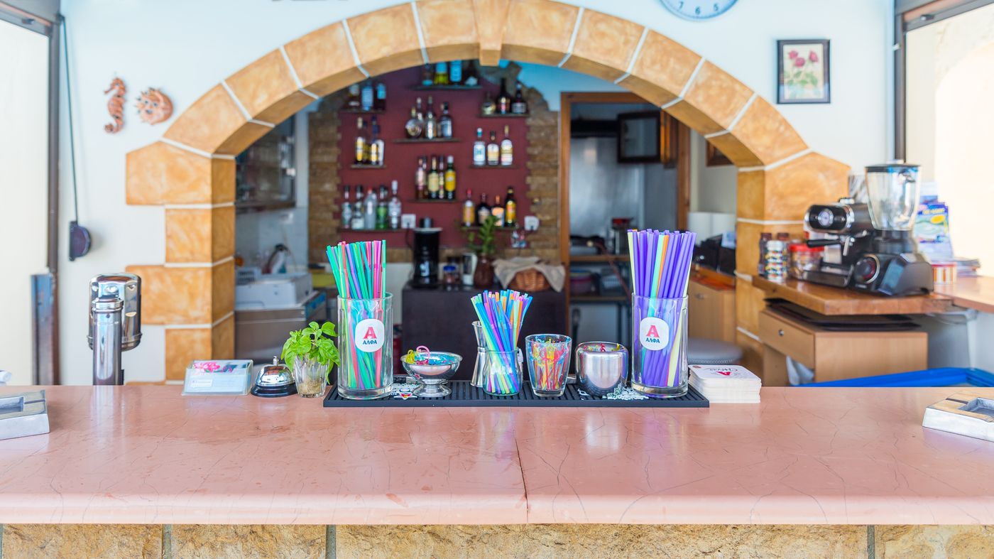 Lola-Apartments-Bar-35