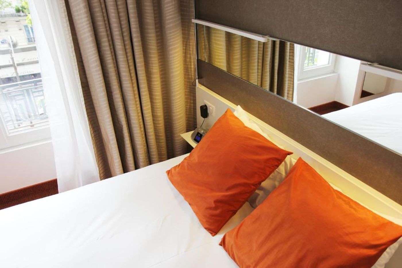 Best-Western-Hotel-Le-Montparnasse-Room-20