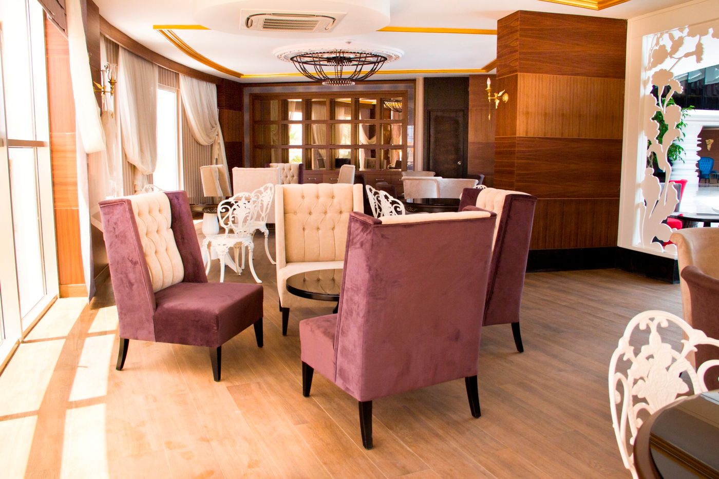 Side-Alegria-Hotel---Spa-Lobby-48